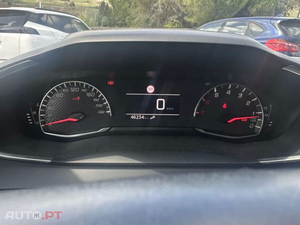 Peugeot 208 1.2 PureTech Active Pack — fotografia 8