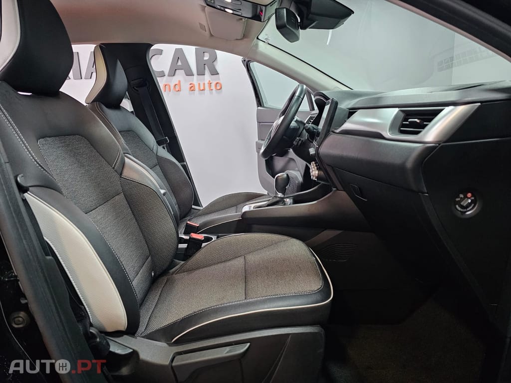 Renault Captur 1.6 E-Tech Full Hybrid Evolution