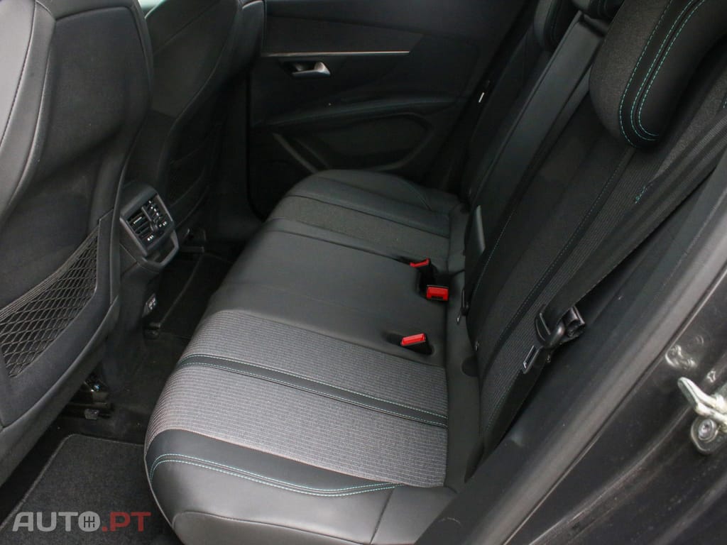 Peugeot 3008 1.2 PureTech Allure Pack EAT8