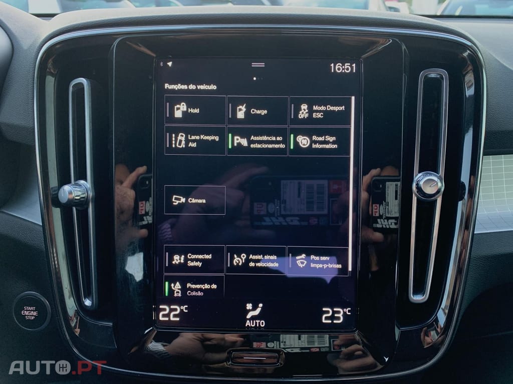 Volvo XC40 1.5 T5 PHEV Momentum