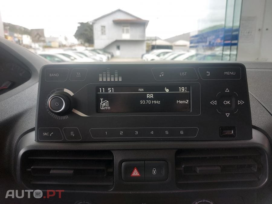 Peugeot Partner 1.5 Bluehdi Pro Standard - IVA Dedutível