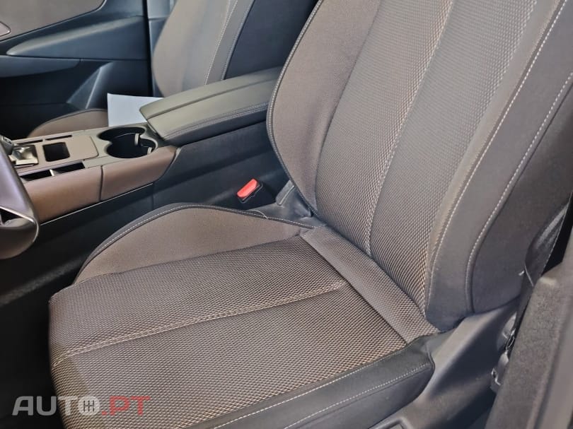 DS DS7 Crossback 180 cv EAT8 SO CHIC