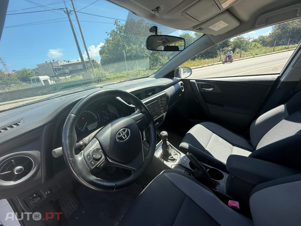 Toyota Auris 1.4 D-4D