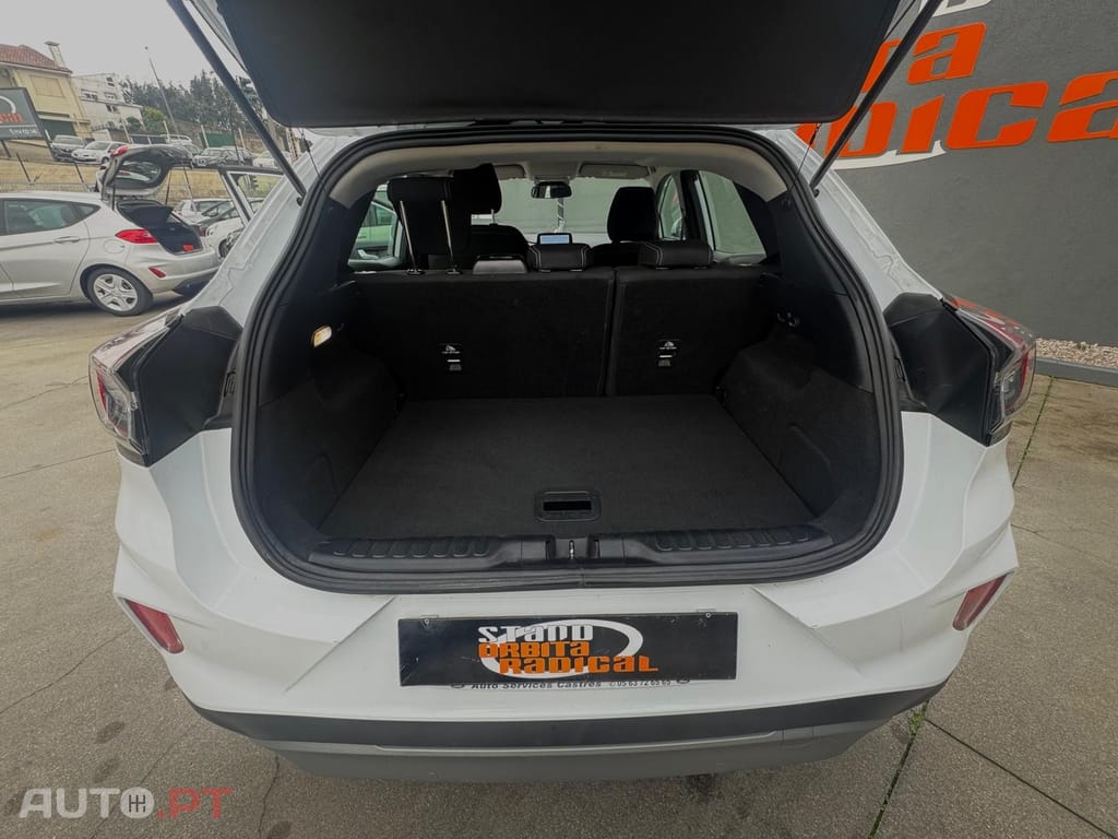 Ford Puma 1.0 EcoBoost MHEV Titanium