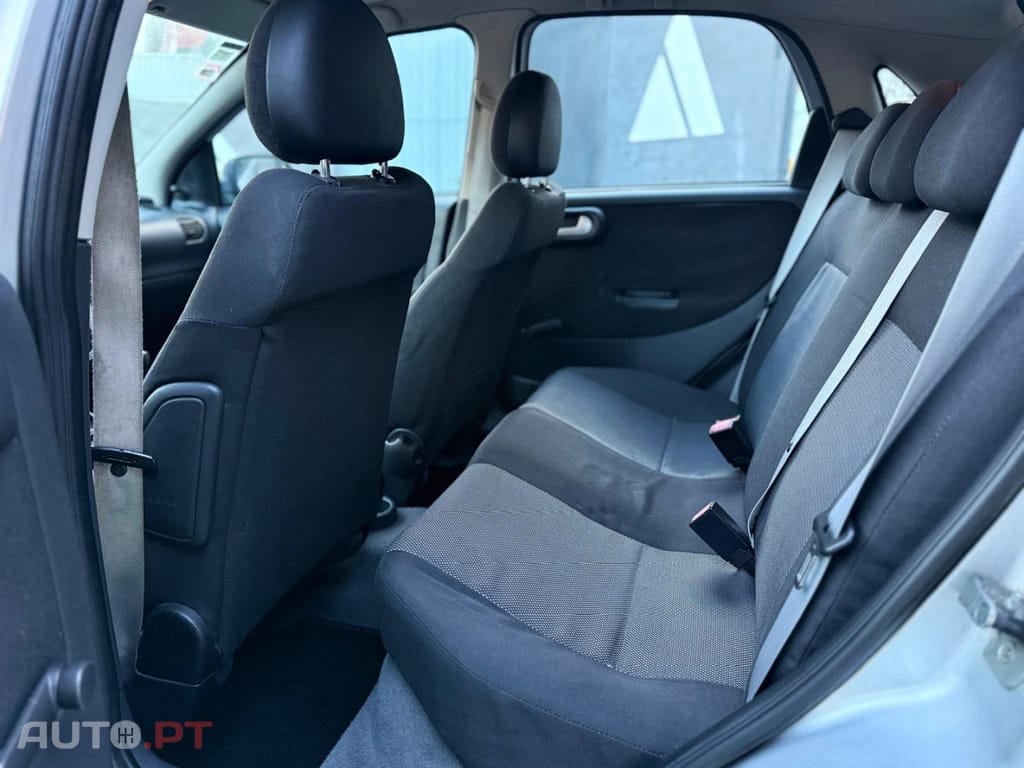 Opel Corsa 1.2 Twinport Enjoy