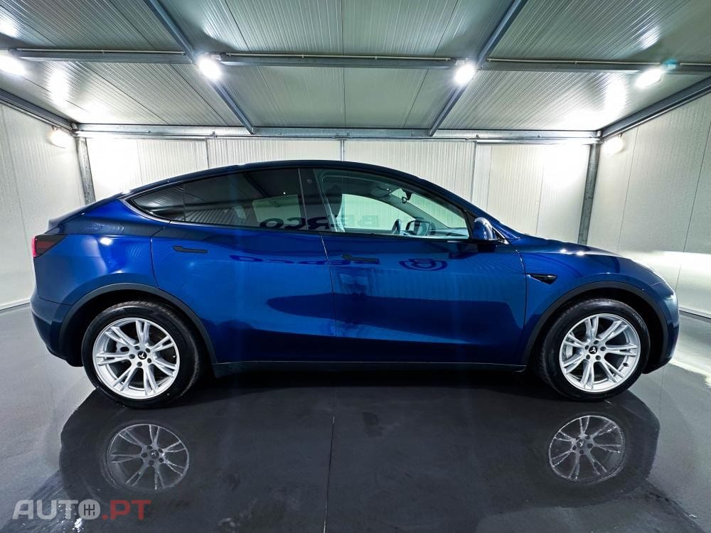 Tesla Model Y Long Range Dual Motor AWD