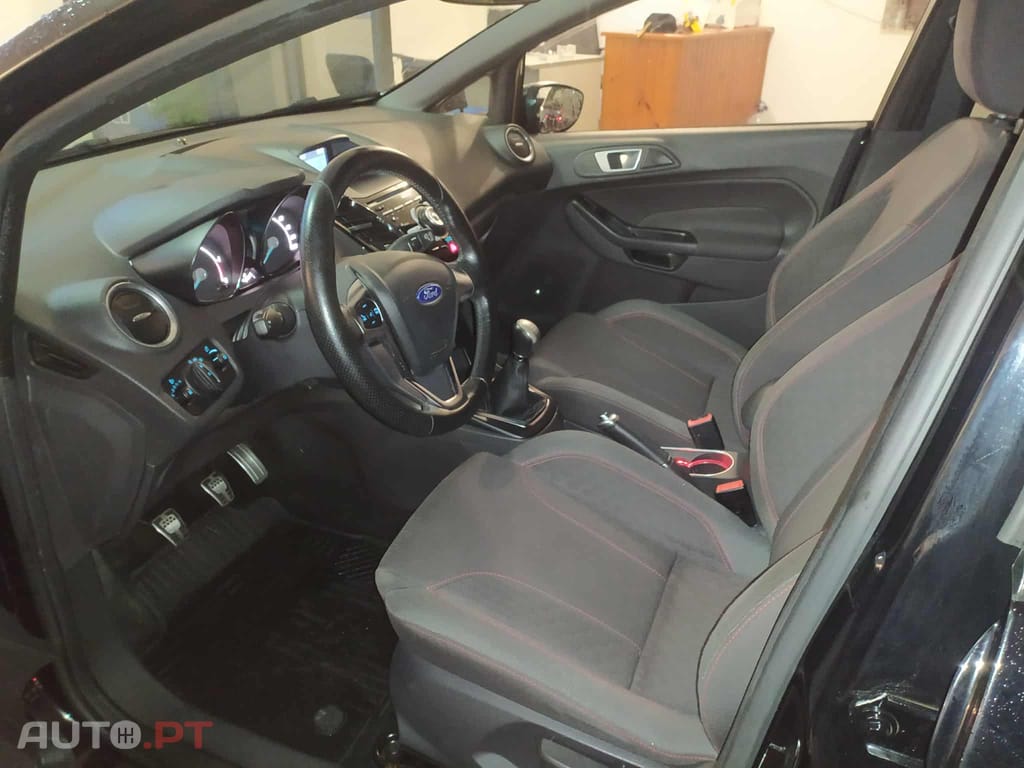Ford Fiesta 1.5 TDCI 95 CV ST LINE