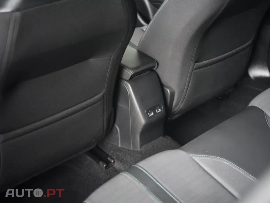 Peugeot 2008 PureTech 130 EAT8 Allure