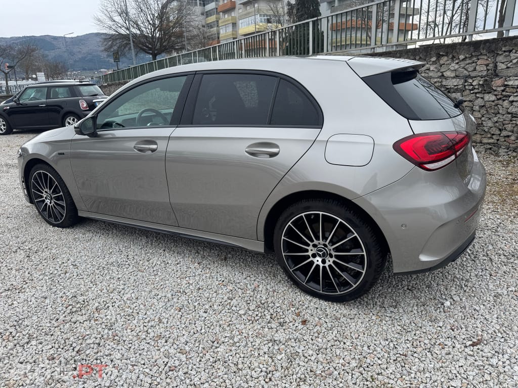 Mercedes-Benz A 250 e AMG Line