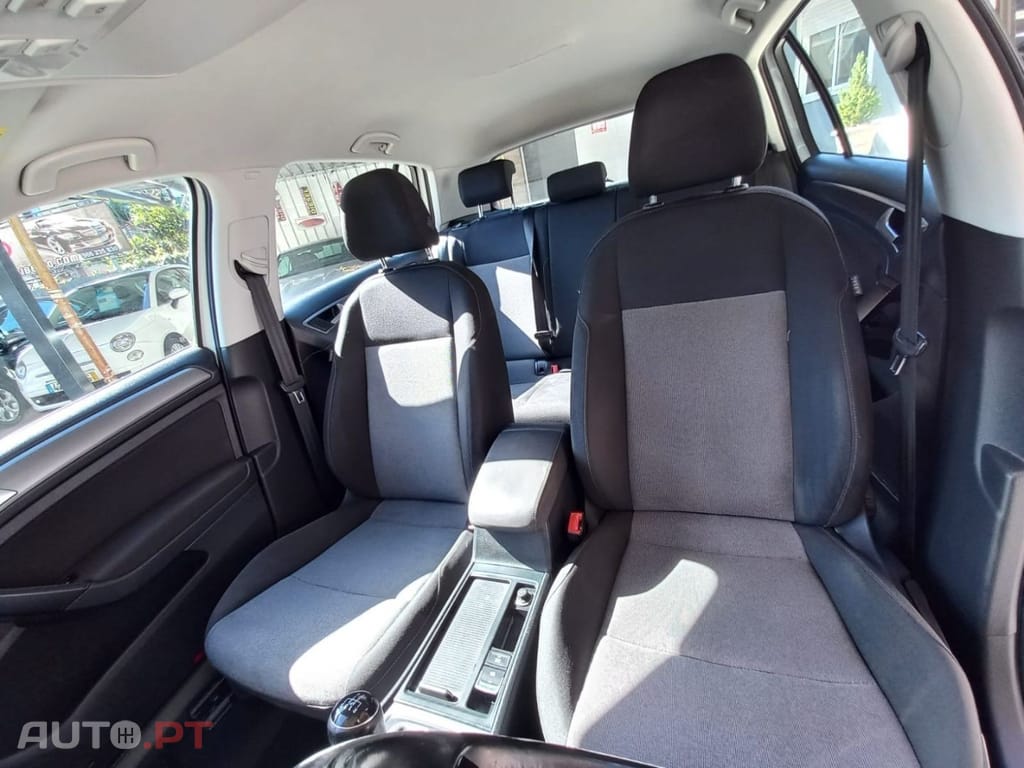 Volkswagen Golf 1.6 TDI Trendline