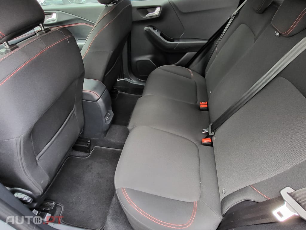 Ford Puma 1.0 EcoBoost mHEV ST-Line