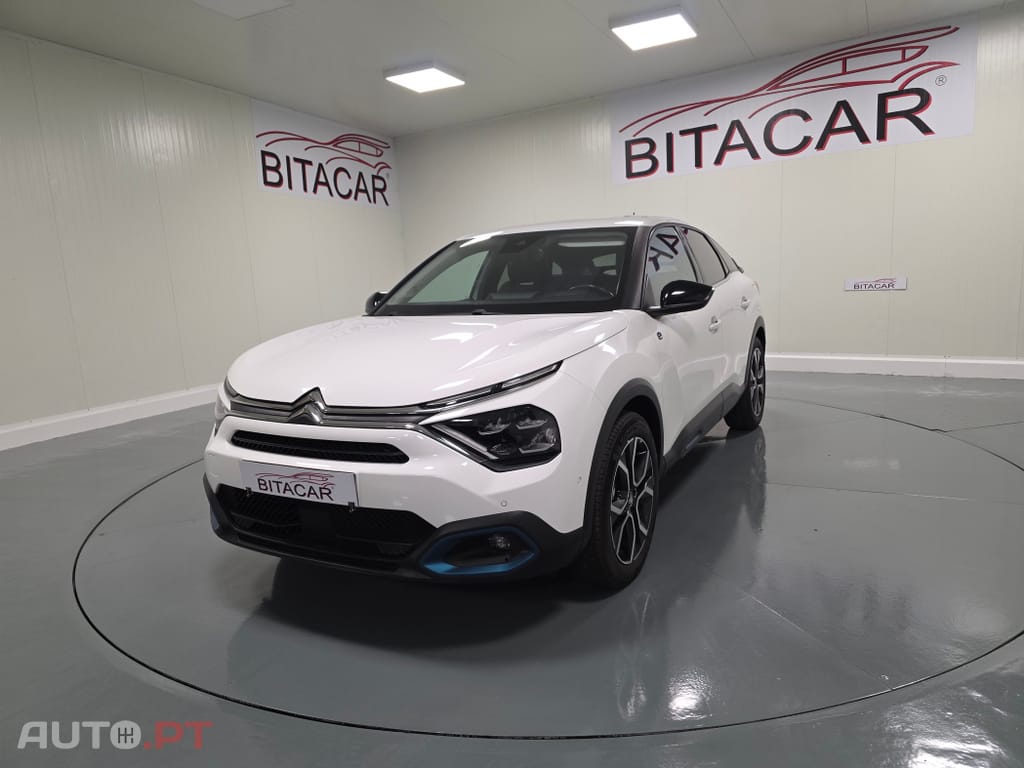 Citroën e-C4 50 kWh Shine — fotografia 43