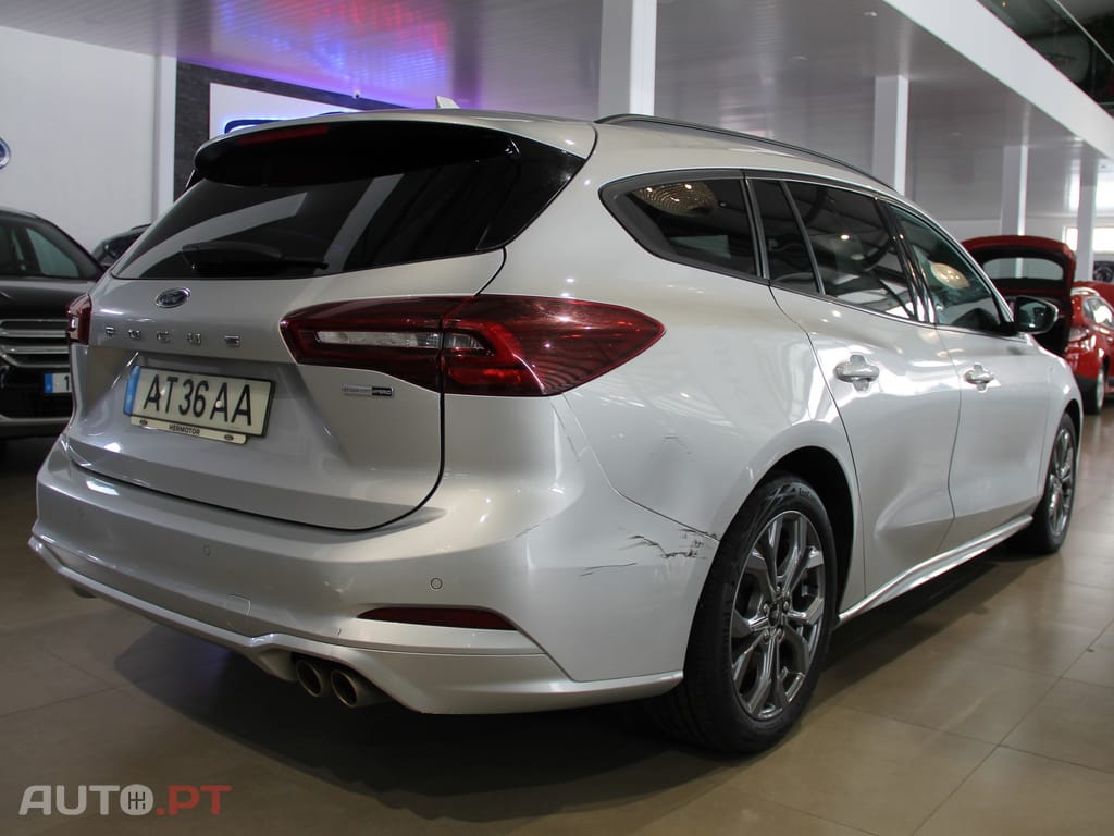 Ford Focus SW 1.0 EcoBoost ST-Line