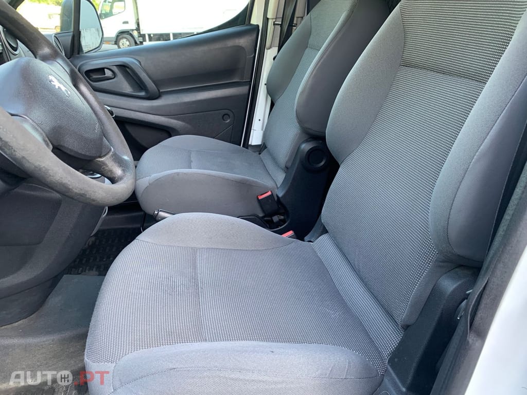 Peugeot Partner 1.5 BlueHDi Asphalt Standard