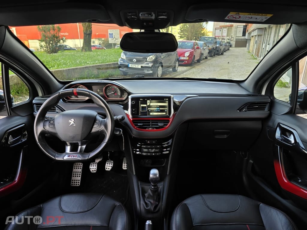Peugeot 208 1.6 THP GTi