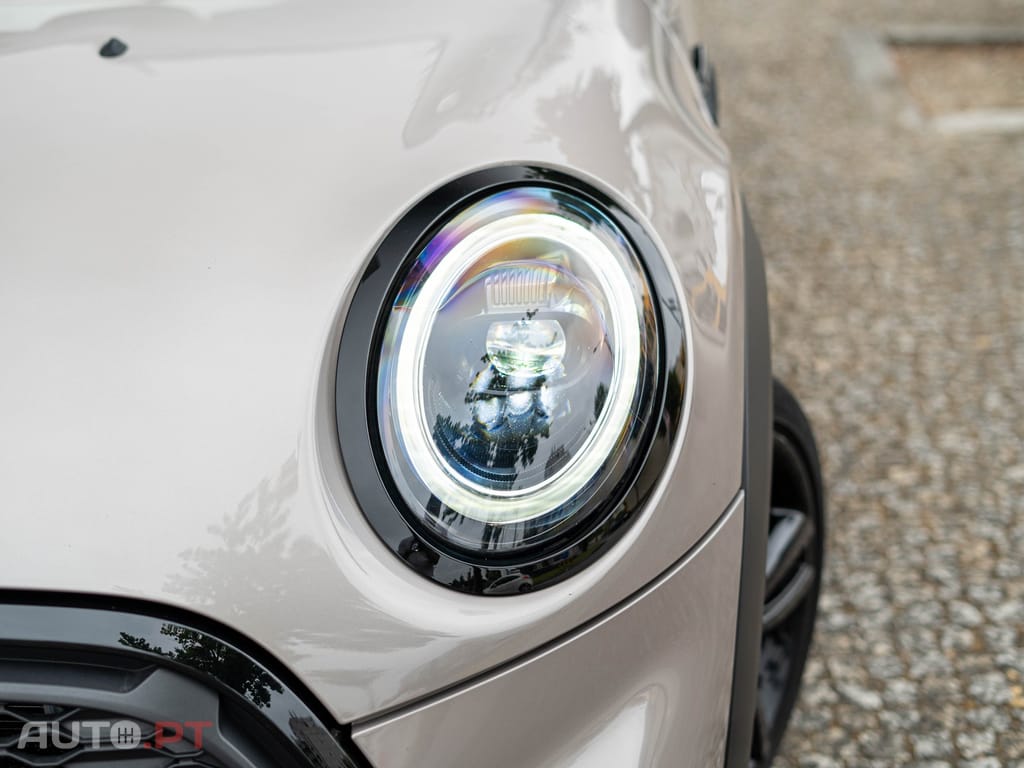 MINI Cabrio Cooper Premium Extra JCW Auto