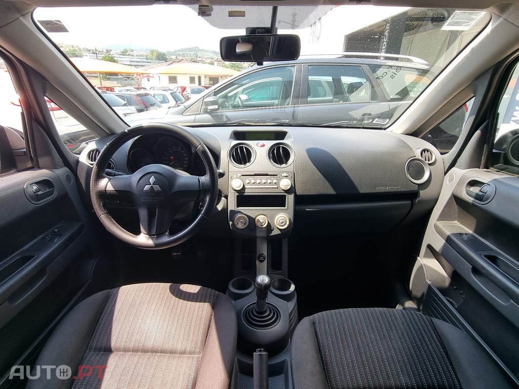 Mitsubishi Colt 1.5 DI-D Inform RCD/AC