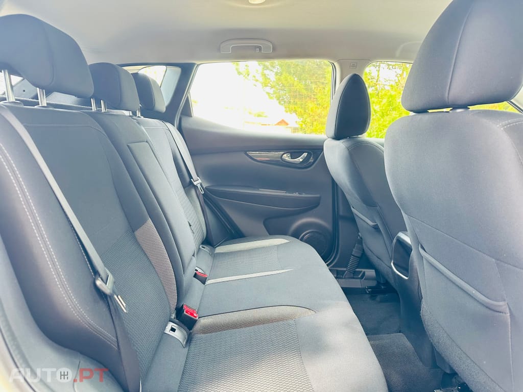 Nissan Qashqai 1.3 DIG-T Business Edition