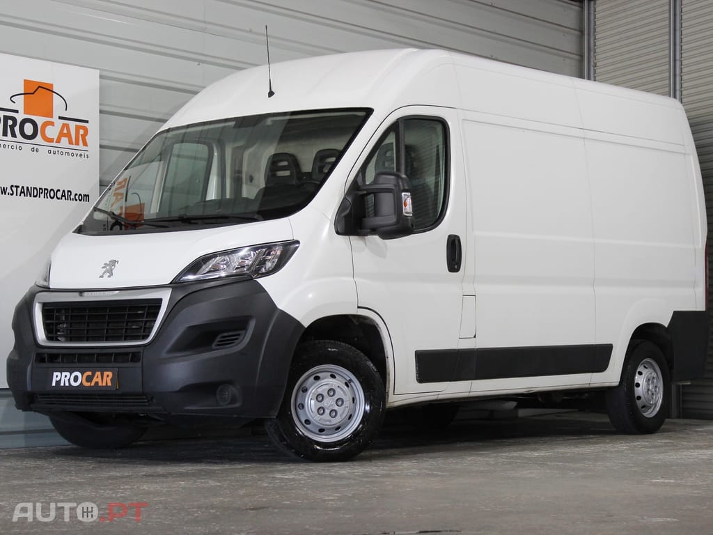 Peugeot Boxer 2.0 BlueHDi 333 L2H2 Premium