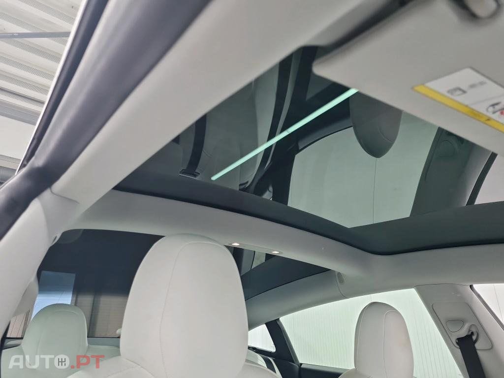 Tesla Model 3 Standard Range Plus RWD