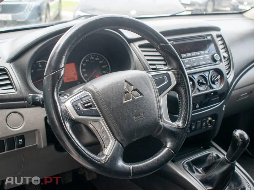 Mitsubishi L200 2.4 DI-D 4WD