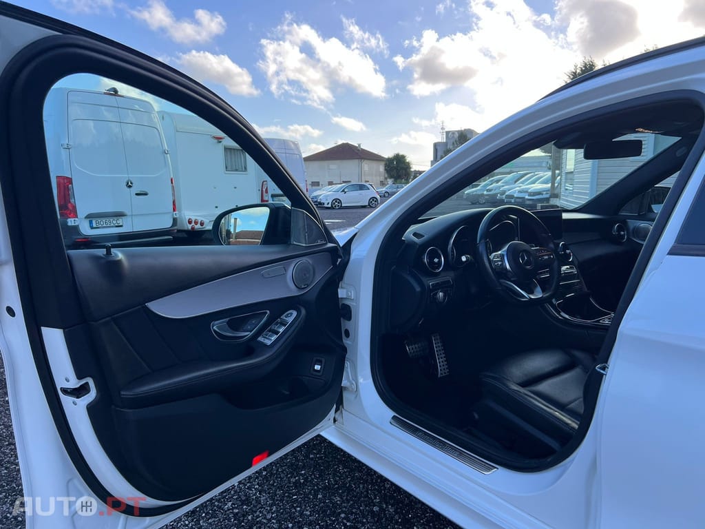 Mercedes-Benz C 200 AMG LINE