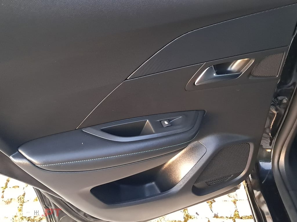 Peugeot 2008 1.2 PureTech Allure Pack