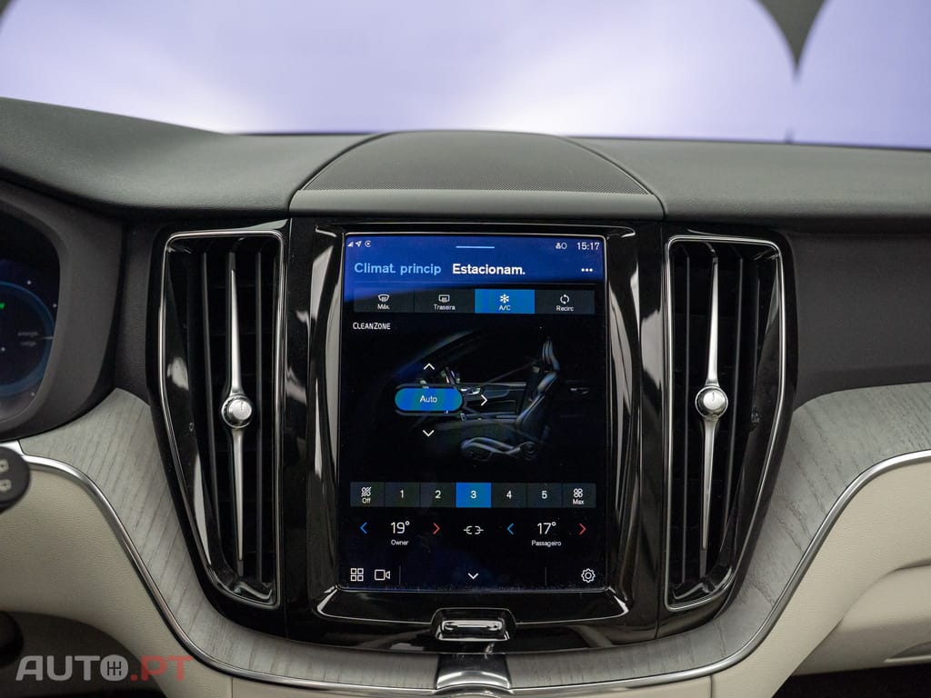 Volvo XC60 2.0 T6 PHEV Inscription Expression AWD