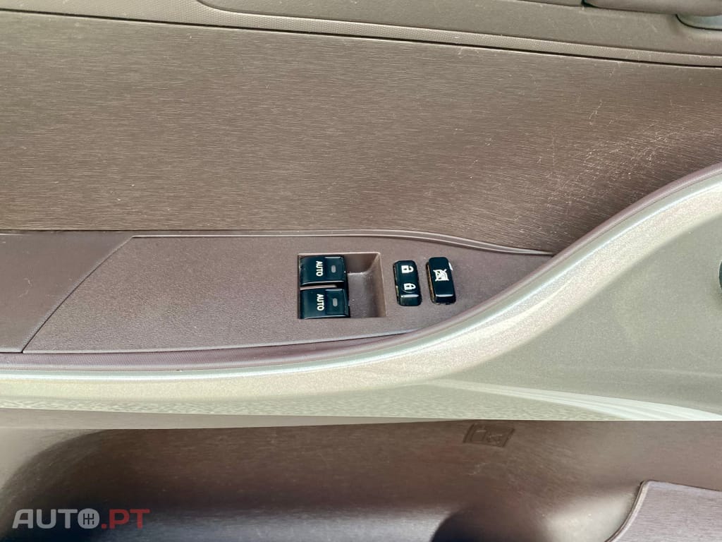 Toyota iQ 1.4 D-4D 2 NAVI+Bluetooth