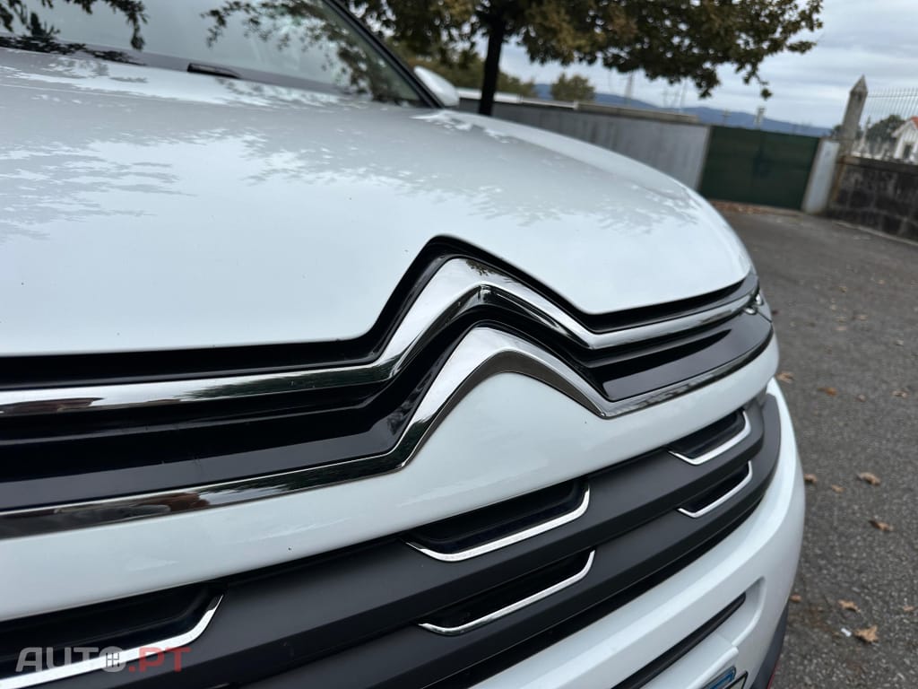 Citroen C5 Aircross 1.6 Hybrid C-Series e-EAT8