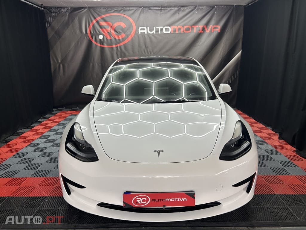 Tesla Model 3 Tração Traseira Standard
