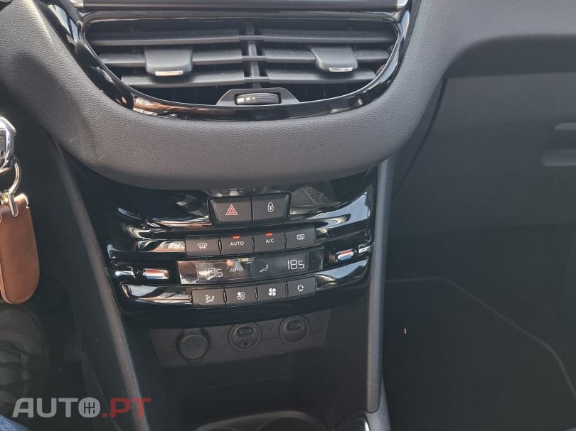 Peugeot 208 1.6 e-HDi Active 2-Tronic