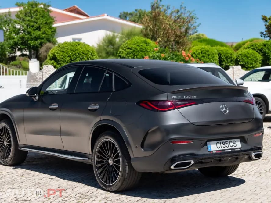 Mercedes-Benz GLC 300 de Coupe 4Matic 9G-TRONIC AMG Line Advanced