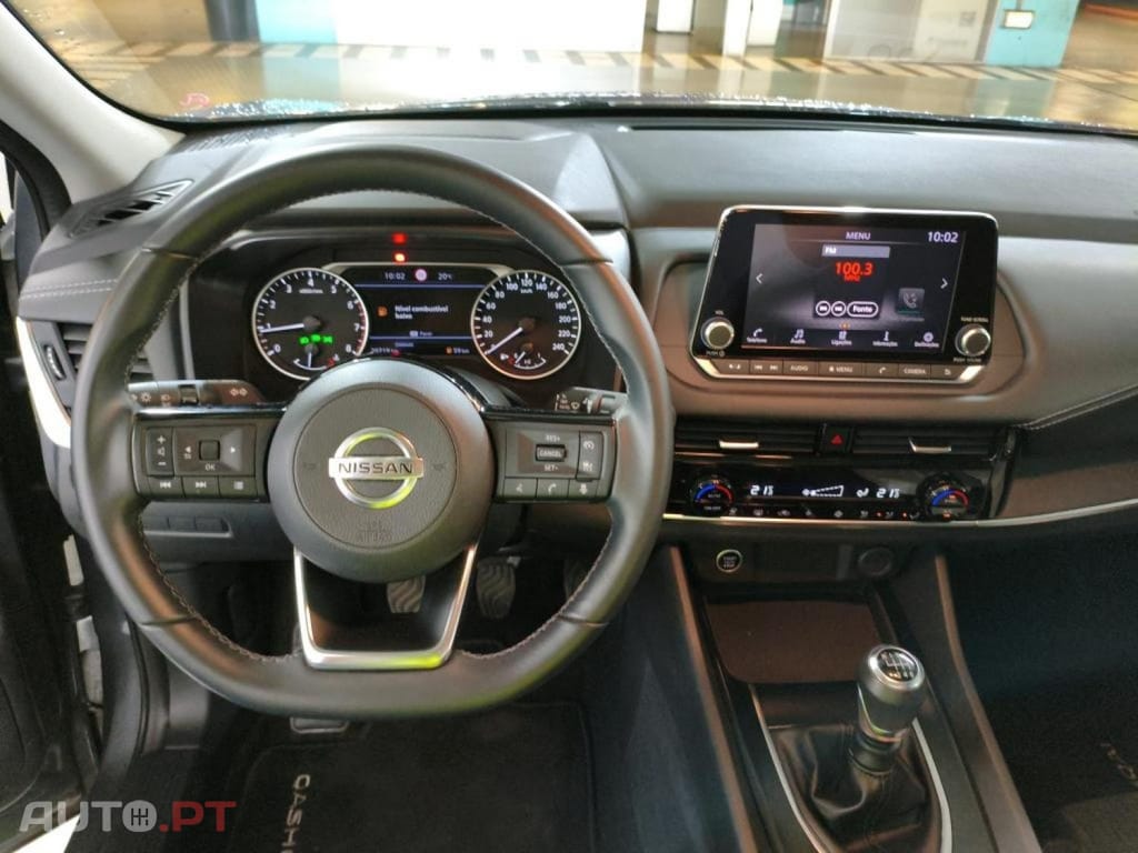 Nissan Qashqai 1.3 DIG-T N-Connecta LED+SKY