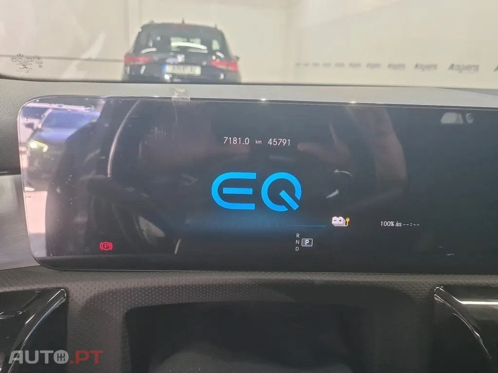 Mercedes-Benz A 250 e AMG Line