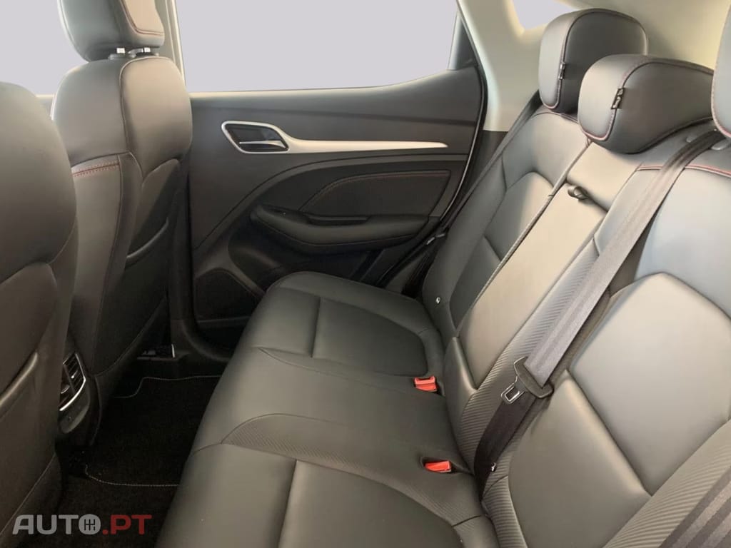 MG ZS EV Luxury 