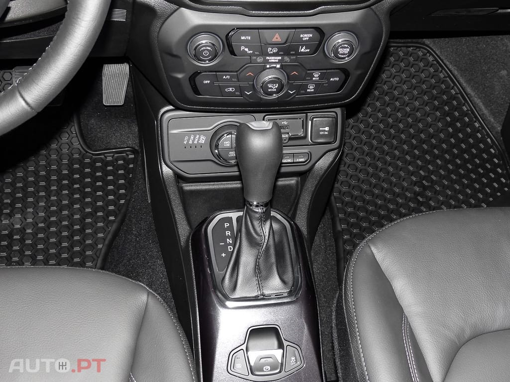 Jeep Renegade I.V.A DEDUTÍVEL  S 4Xe Plug-In Hybrid