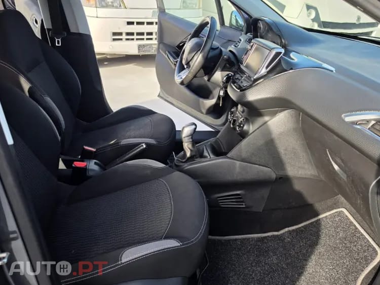 Peugeot 208 1.6 BlueHDi Allure