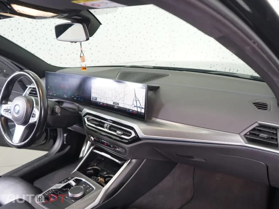 BMW 330 e iPerformance Sport Line