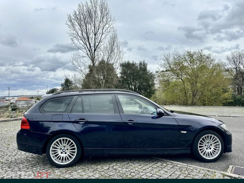 BMW 320 320D Touring Sport