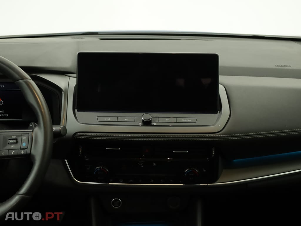 Nissan Qashqai Qashqai 1.3 DIG-T N-Connecta LED Xtronic