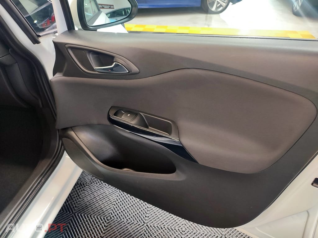 Opel Corsa 1.2 Enjoy