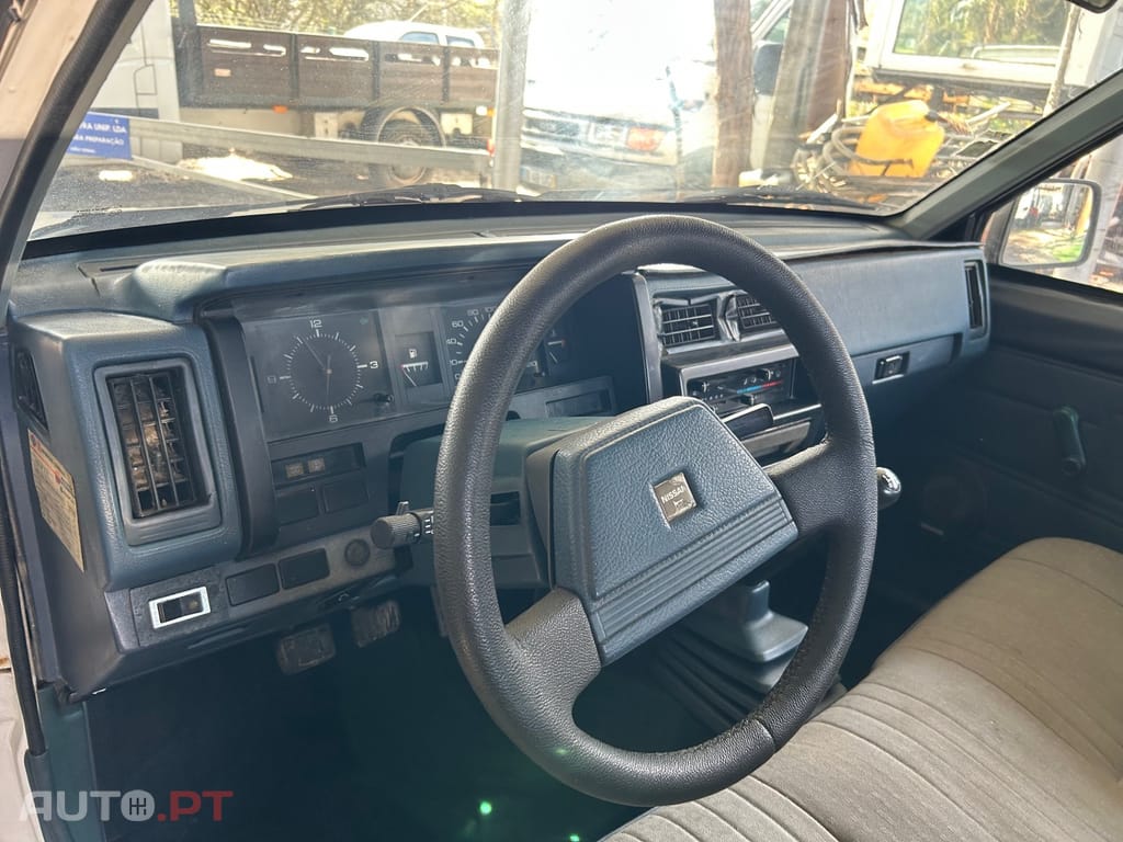 Nissan Pick Up D21 King Cab 2.5D 3Lugares