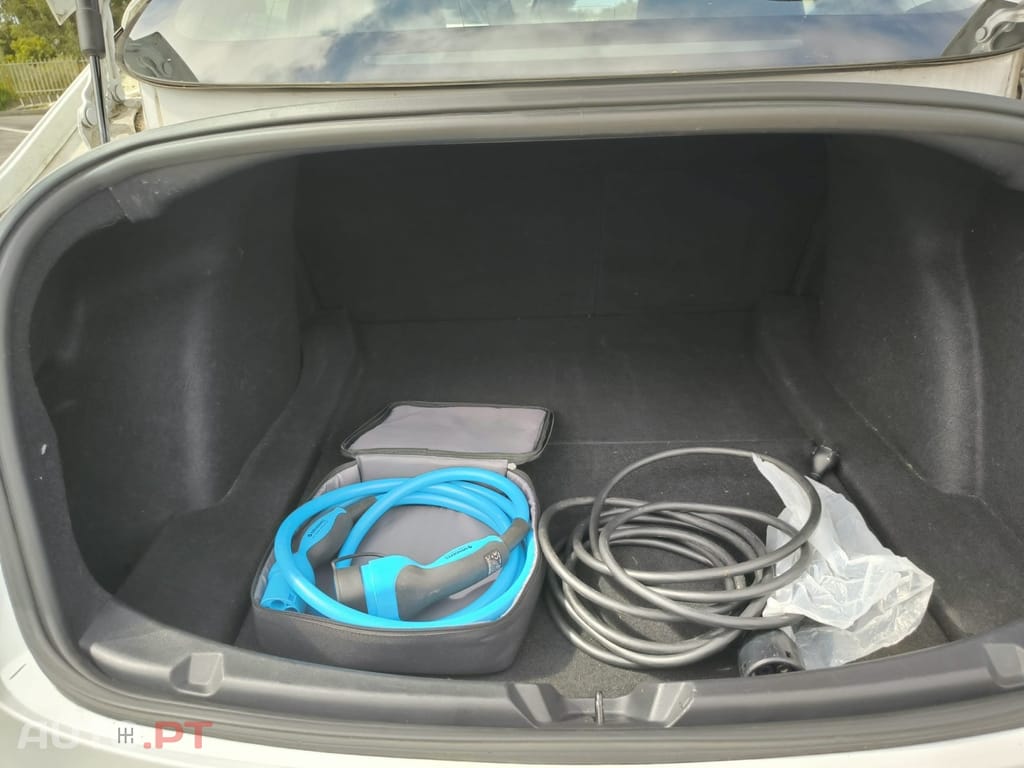 Tesla Model 3 Long Range AWD Dual Motor Performance
