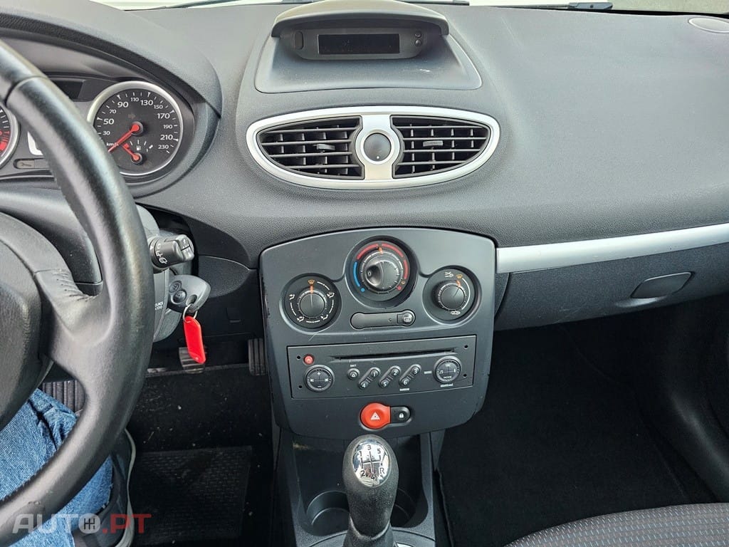 Renault Clio 1.2 16V Dynamique S