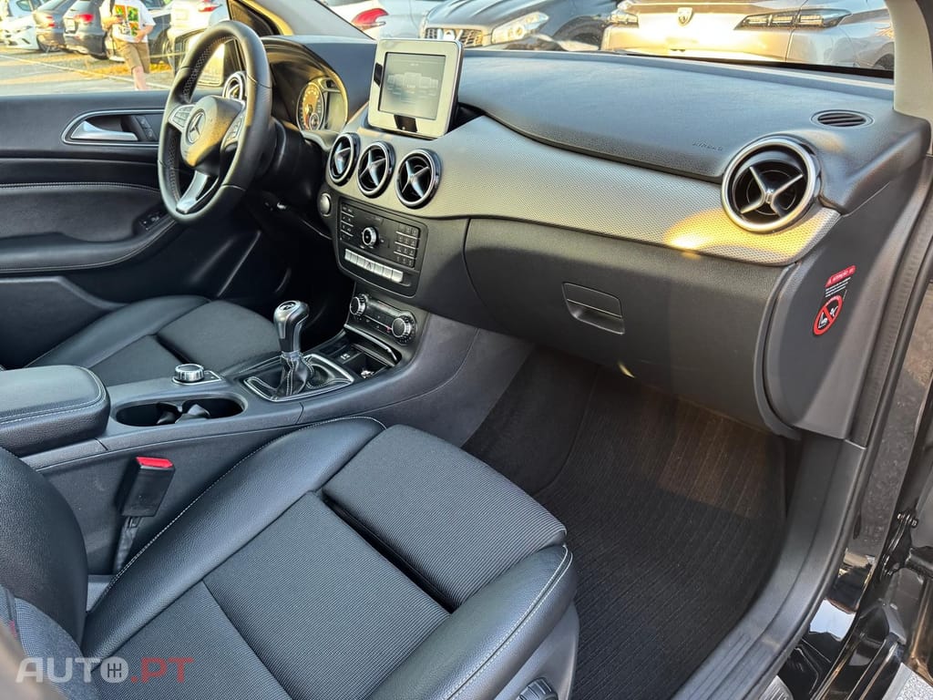 Mercedes-Benz B 180 d Urban