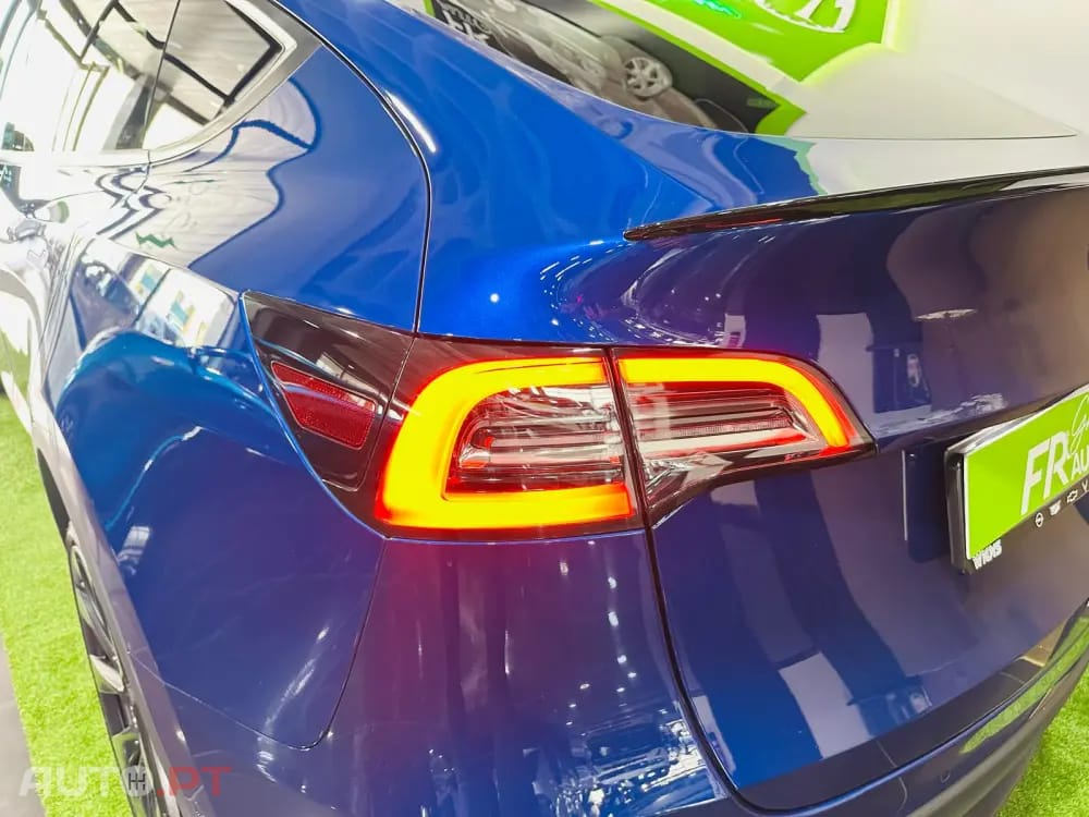 Tesla Model Y Long Range Dual Motor AWD