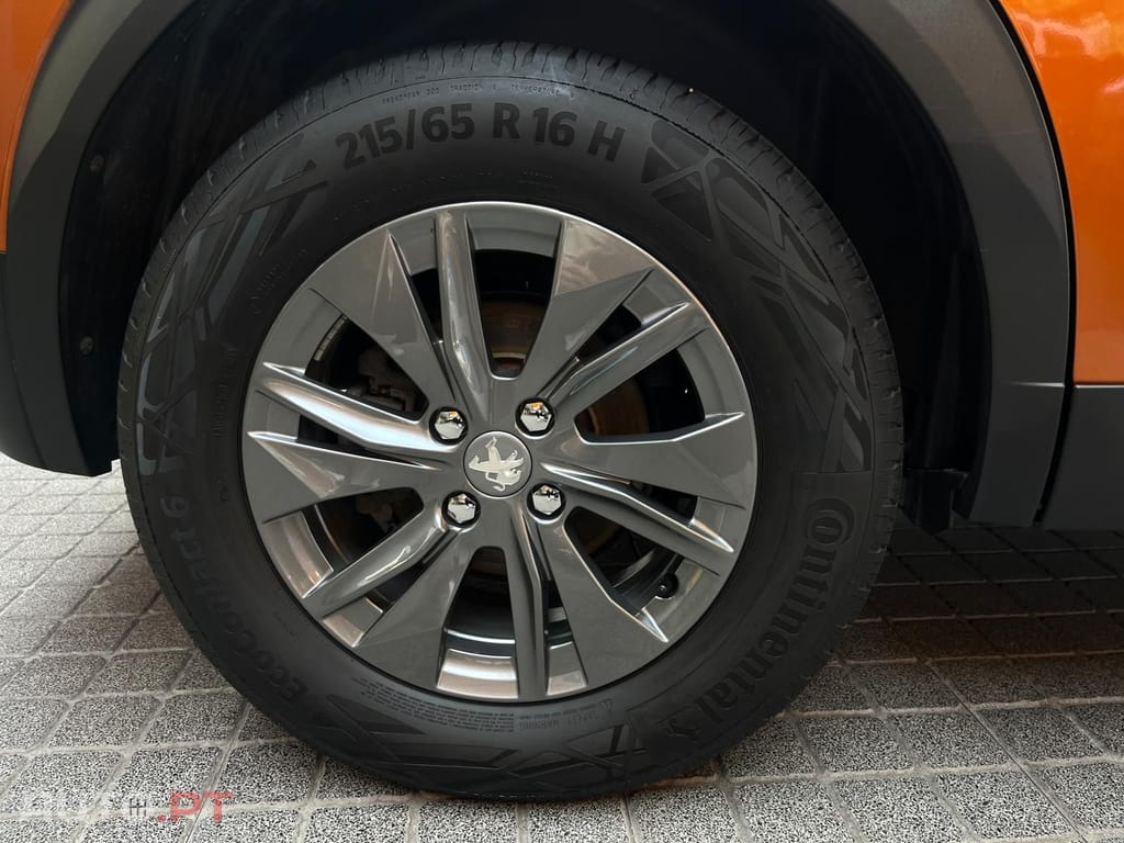 Peugeot E-2008 I.V.A DEDUTÍVEL Active
