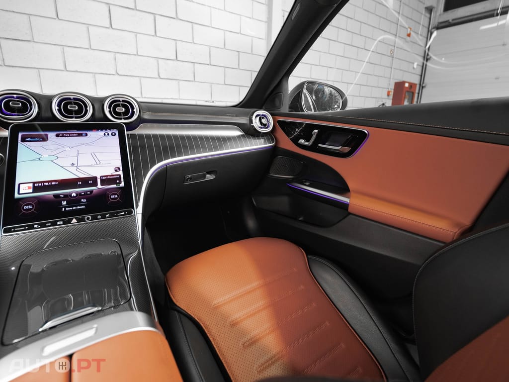 Mercedes-Benz C 300 e 9G-TRONIC AMG Line