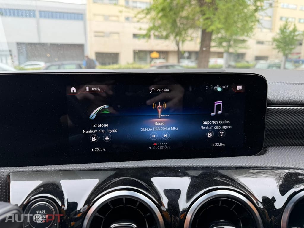 Mercedes-Benz CLA 250 e Progressive